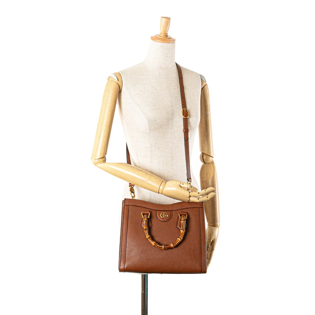 Gucci Small Leather Bamboo Diana Satchel - Image 14