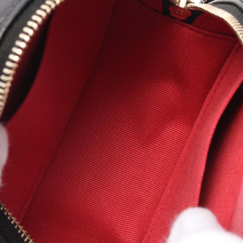 Chanel Lambskin 19 Round Clutch with Chain - 3