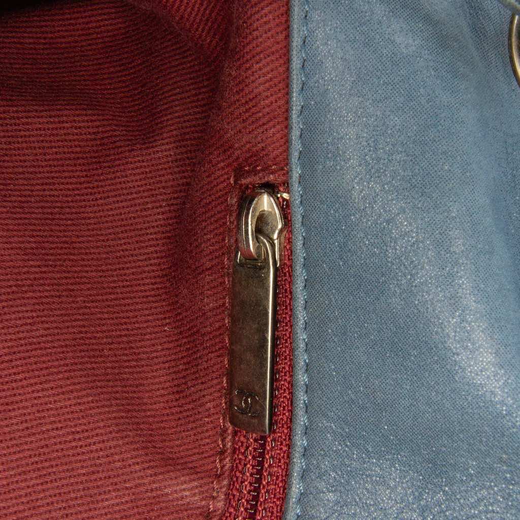 Chanel Jumbo Iridescent Calfskin In The Mix Flap - Detail 1