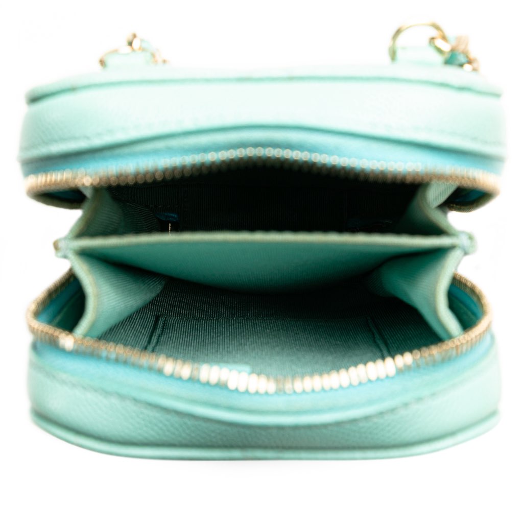 Chanel CC Quilted Caviar Zip Phone Case - 4