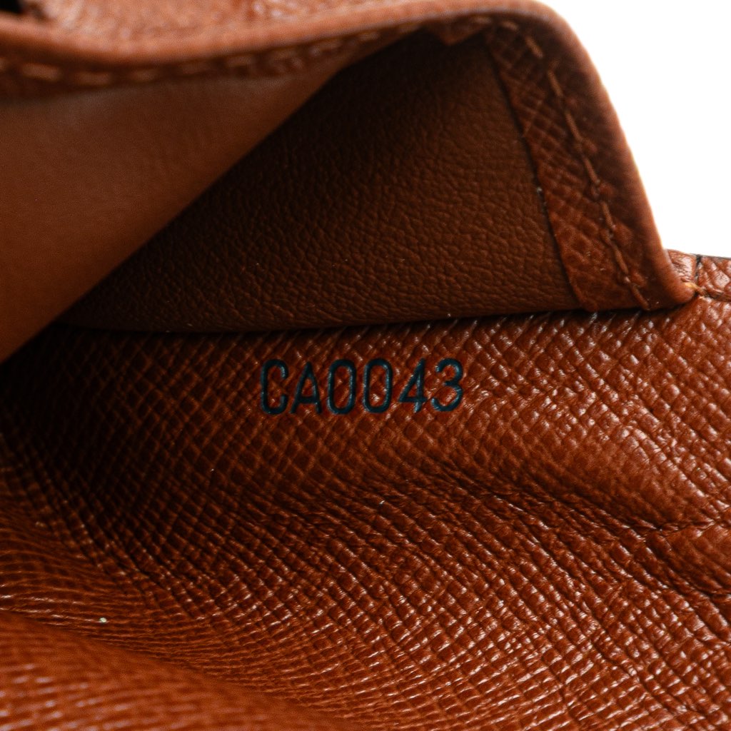 Louis Vuitton Monogram Bifold Compact Wallet - Detail 1