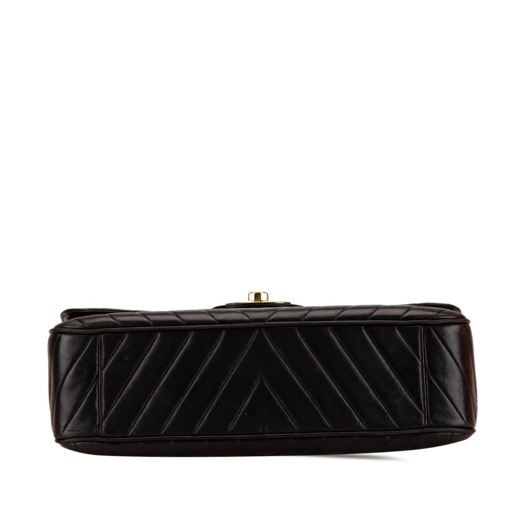 Chanel Maxi XL Chevron Lambskin Single Flap - 3