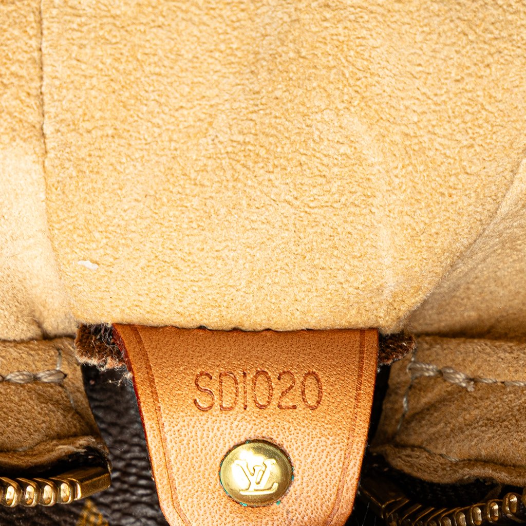 Louis Vuitton Monogram Looping GM - Detail 1