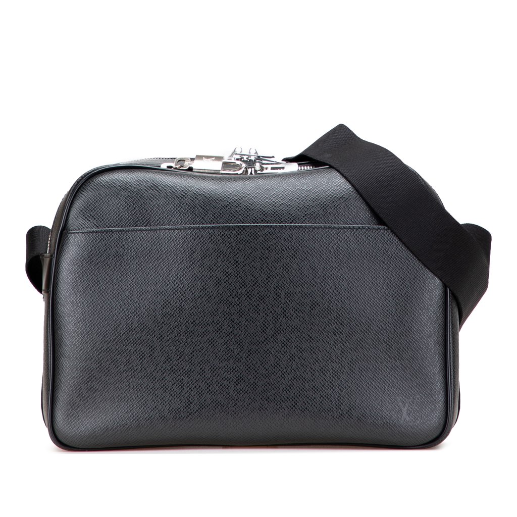 Louis Vuitton Taiga Reporter PM