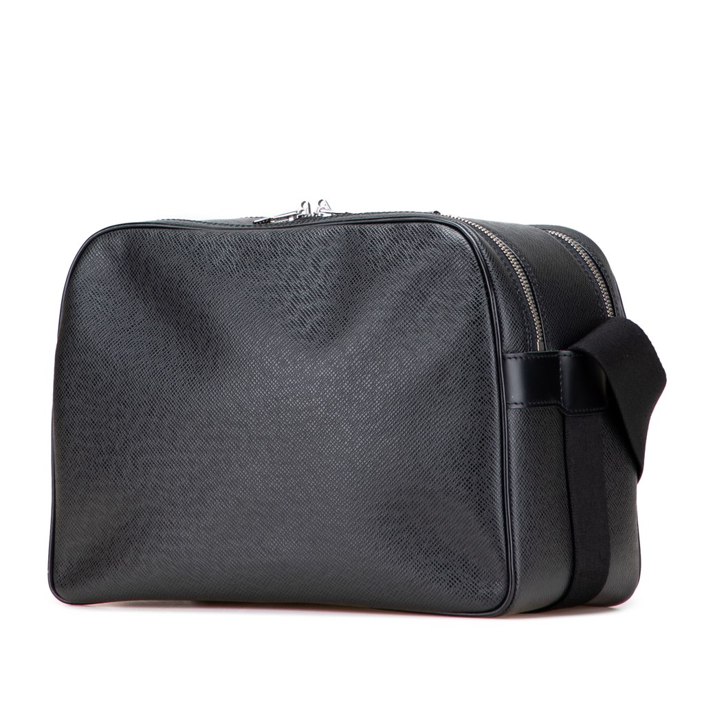 Louis Vuitton Taiga Reporter PM - 2