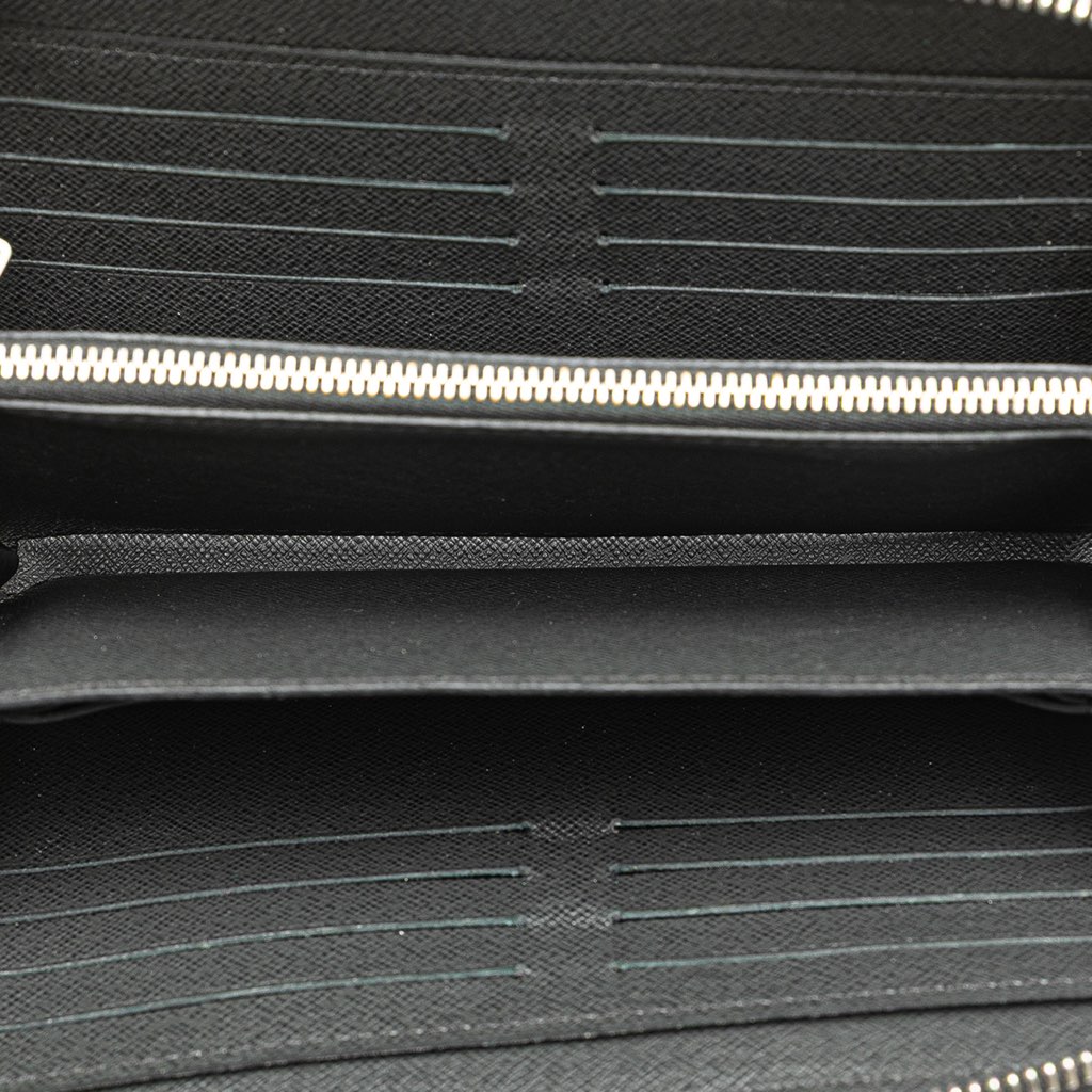 Louis Vuitton Taiga Zippy XL Long Wallet - 4