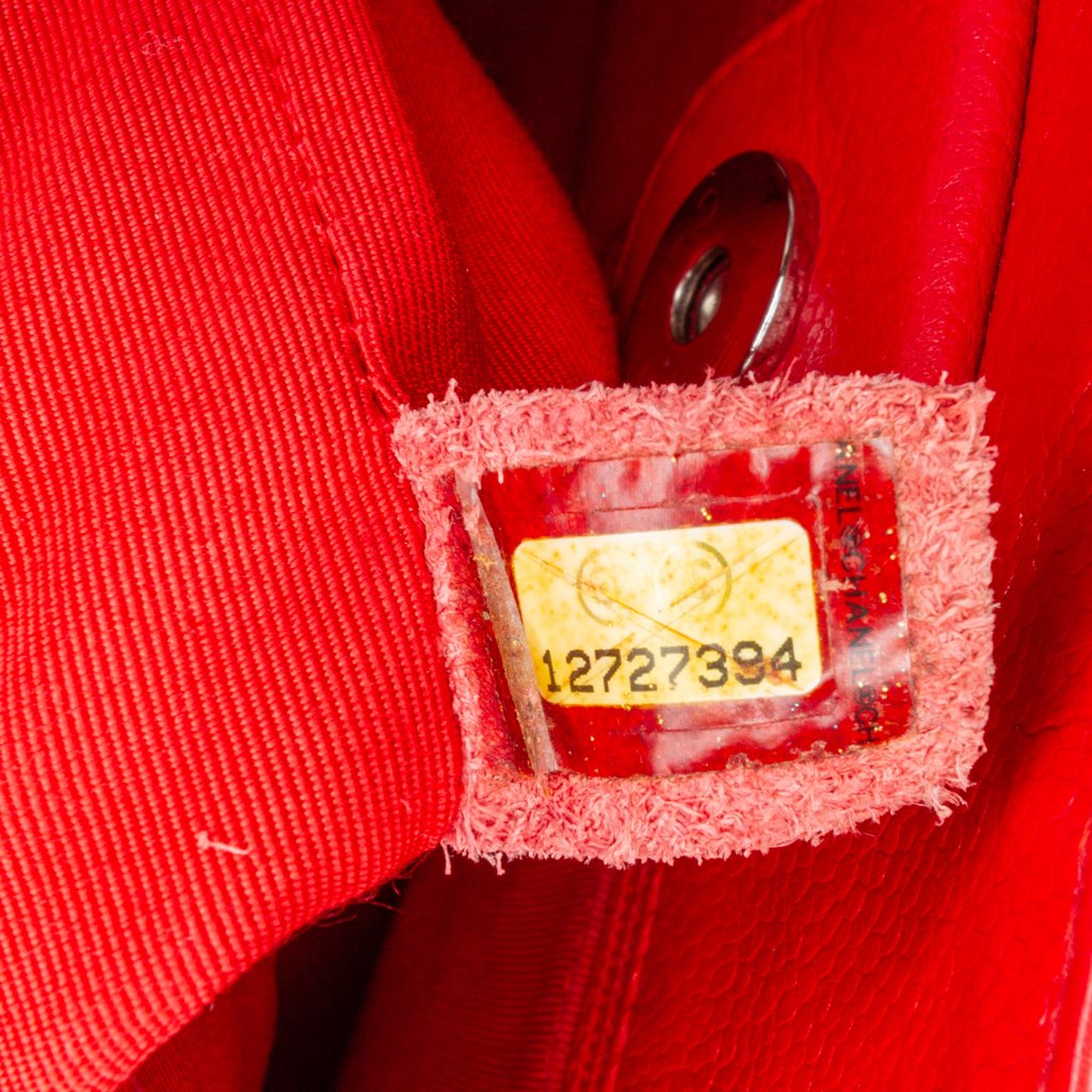 Chanel Caviar Petite Shopping Tote - 5