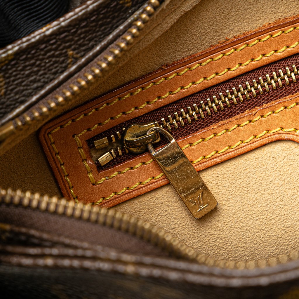 Louis Vuitton Monogram Looping MM - Detail 2