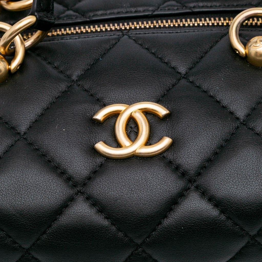 Chanel Métiers d'Art CC Quilted Lambskin Box Top Handle Satchel - Detail 2