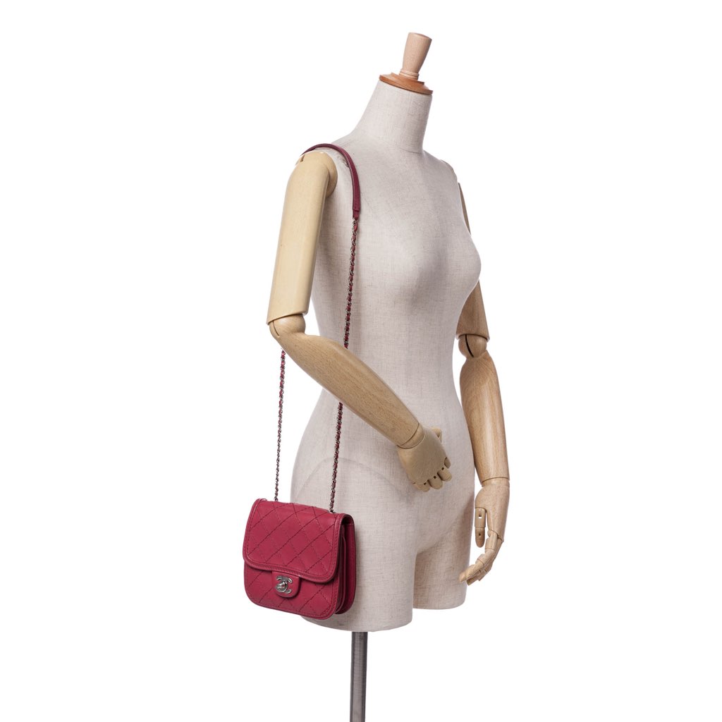 Chanel Mini Stitched Calfskin Citizen Flap - Image 10