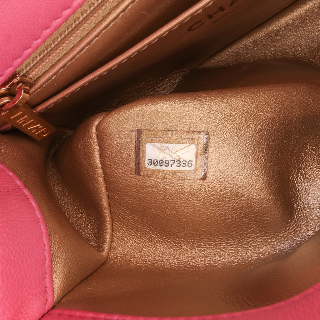 Chanel Mini Square Classic Lambskin Pearl Crush Single Flap - Detail 1