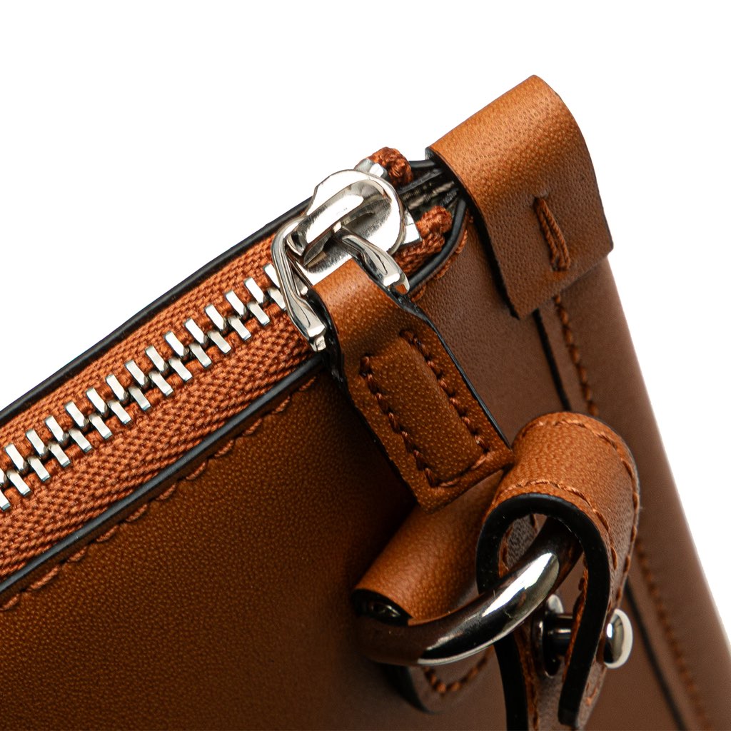 Gucci Large Canvas Logo Tote - Image 11