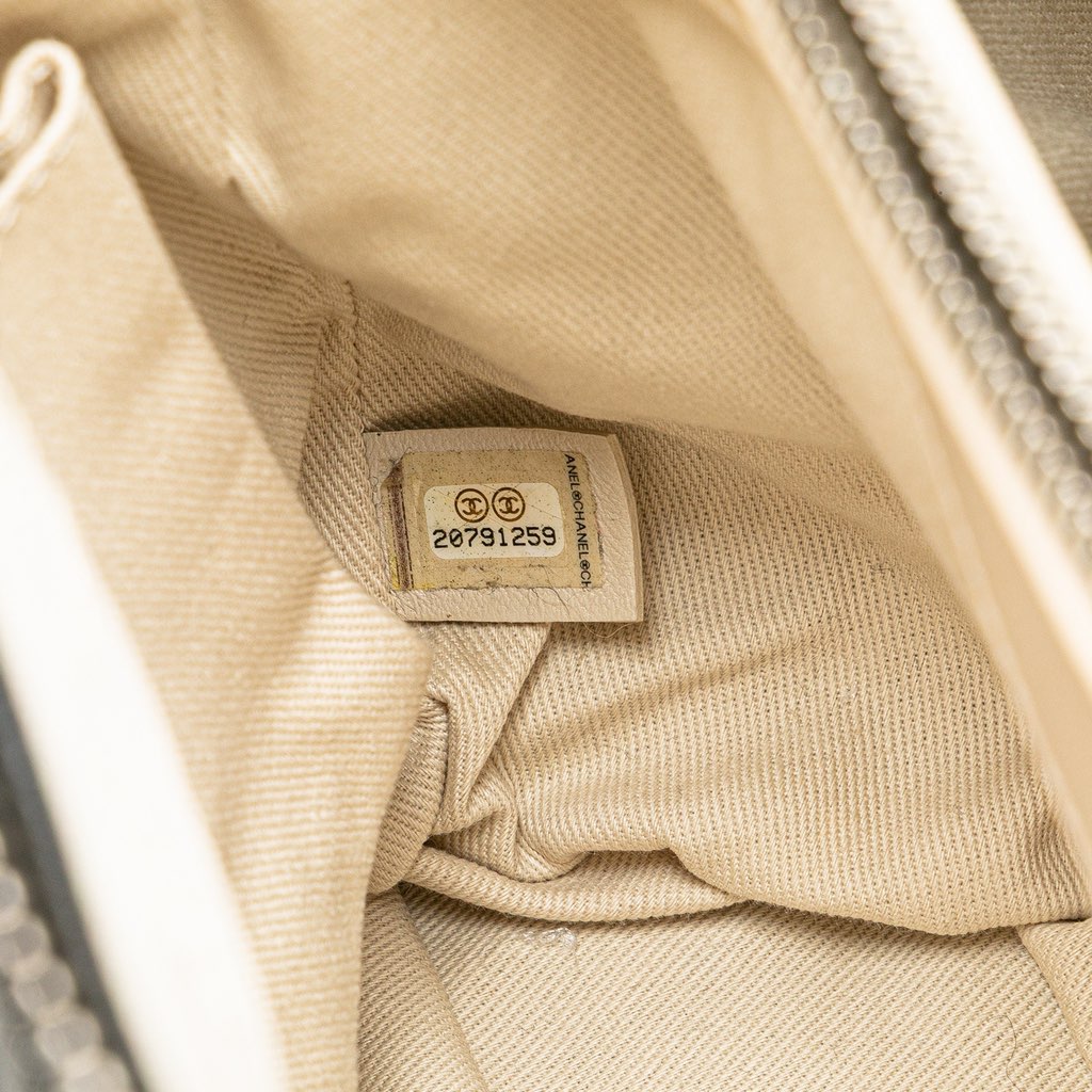 Chanel Medium Quilted Calfskin Boy Chained Tote - Detail 2