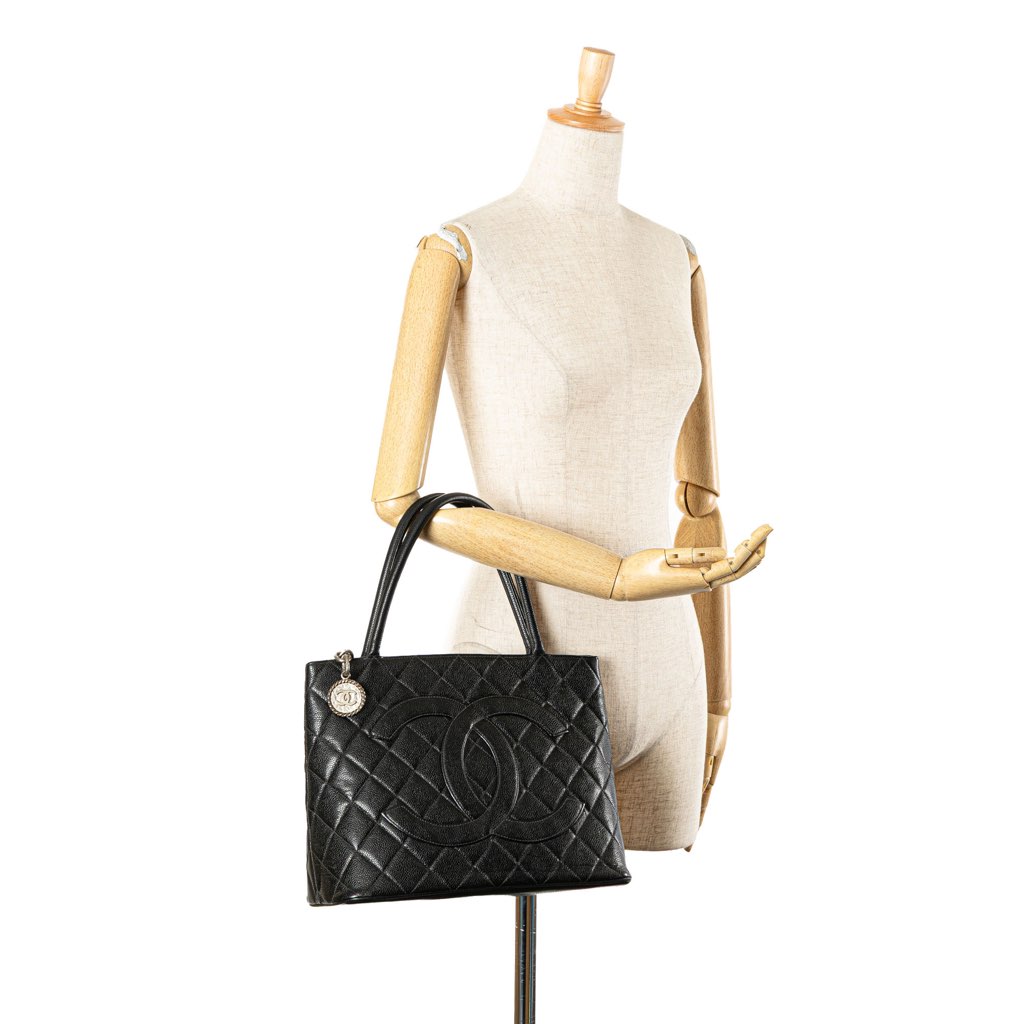 Chanel Caviar Medallion Tote - Image 15