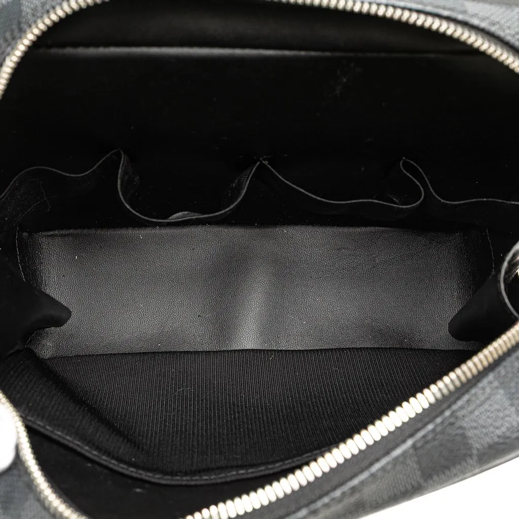 Louis Vuitton Damier Graphite Hanging Toiletry Kit Pouch Black Canvas Good - Model View