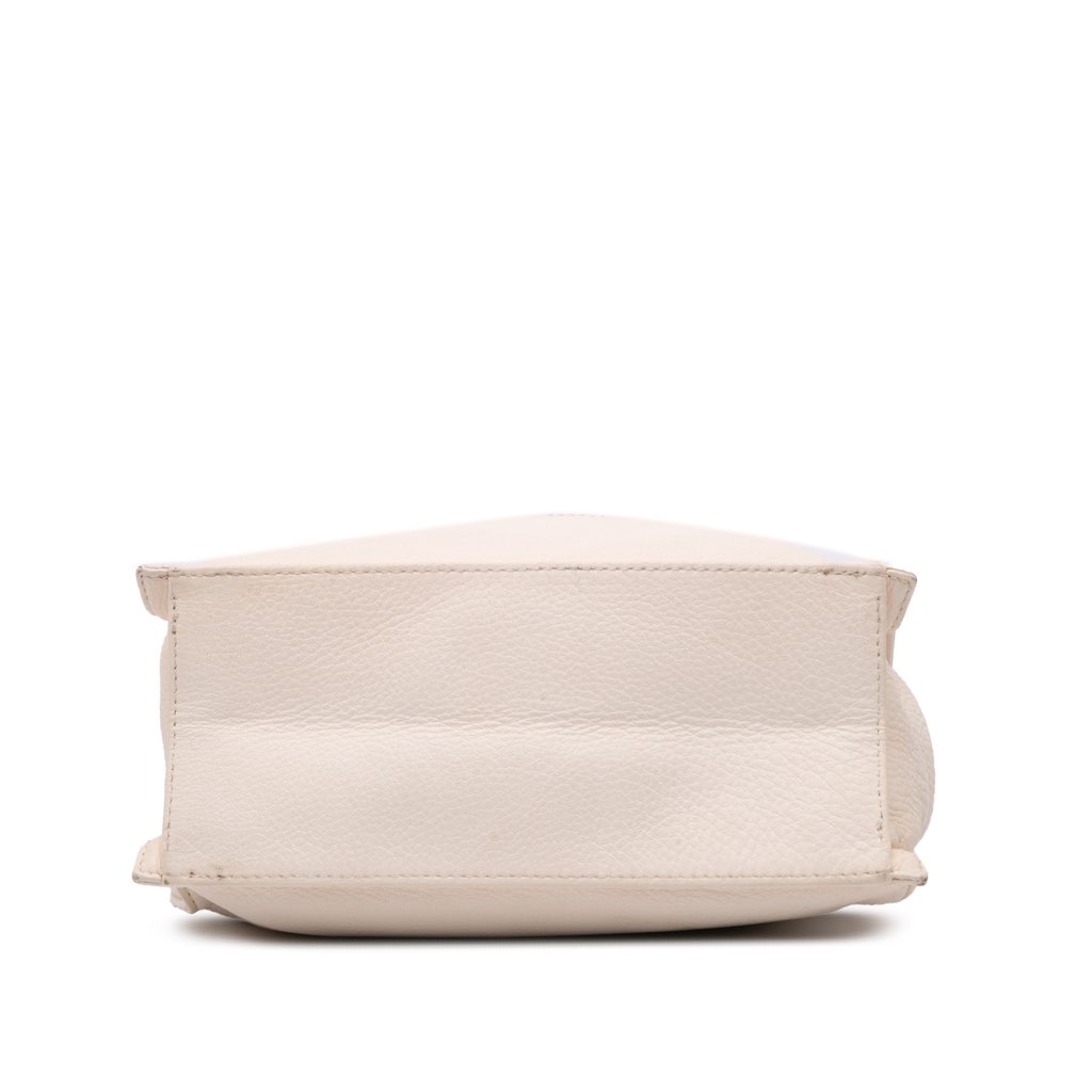 Chanel CC Grained Calfskin Wooden Handle Tote - 3