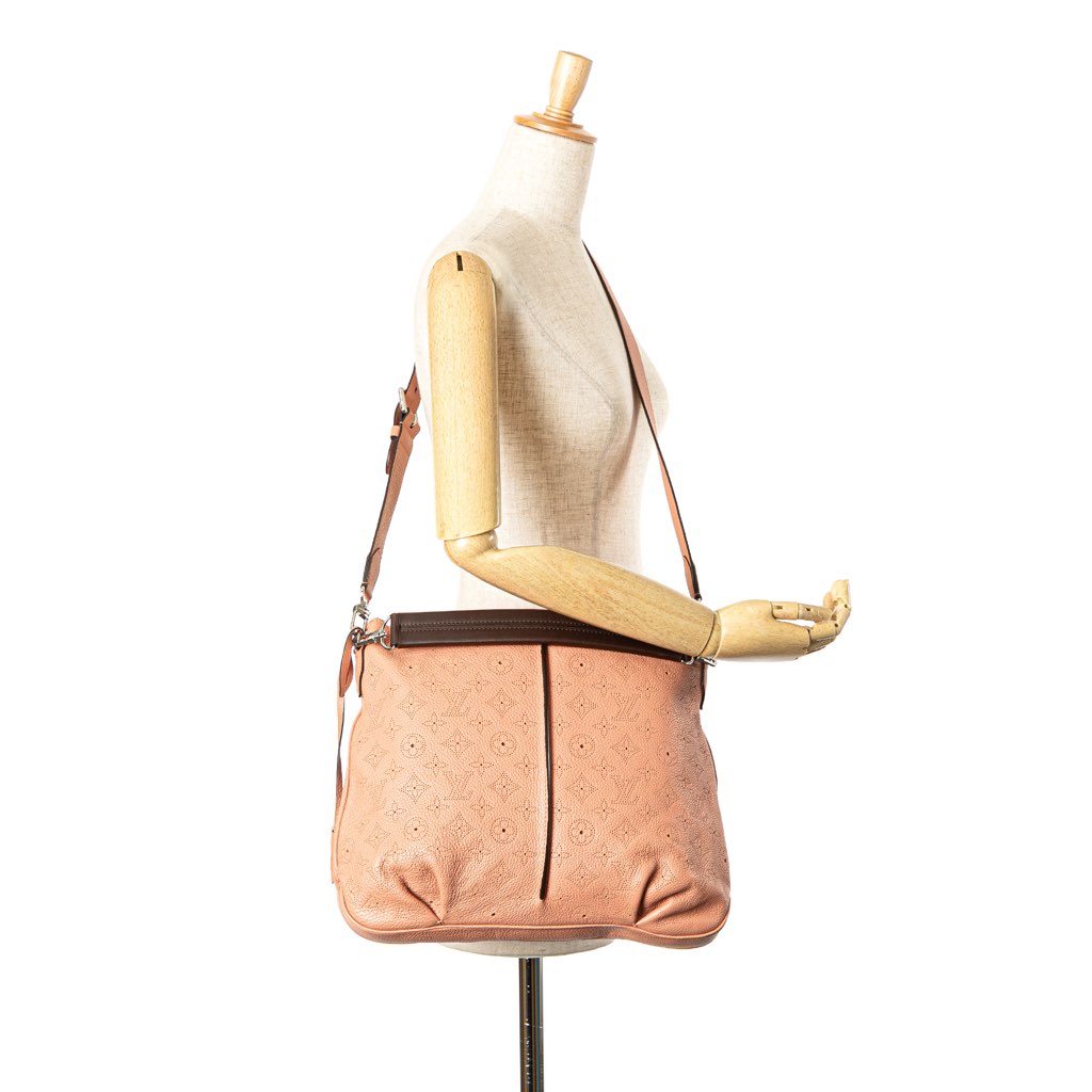 Louis Vuitton Monogram Mahina Selene PM - Image 14