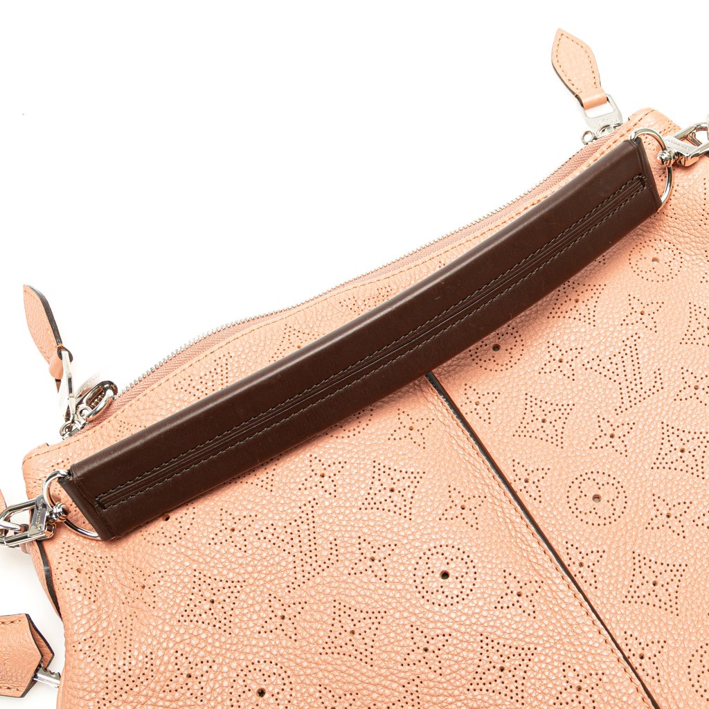 Louis Vuitton Monogram Mahina Selene PM - Image 11