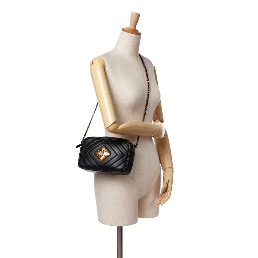 Chanel Chevron Lambskin Pyramid CC Camera Bag - Image 12