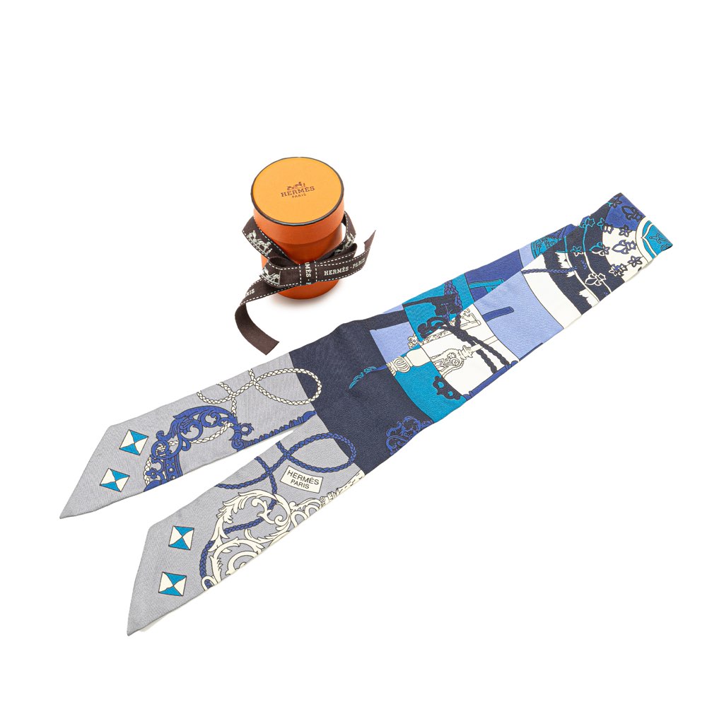 Hermès Tours de Cles Twilly Silk Scarf - Side view
