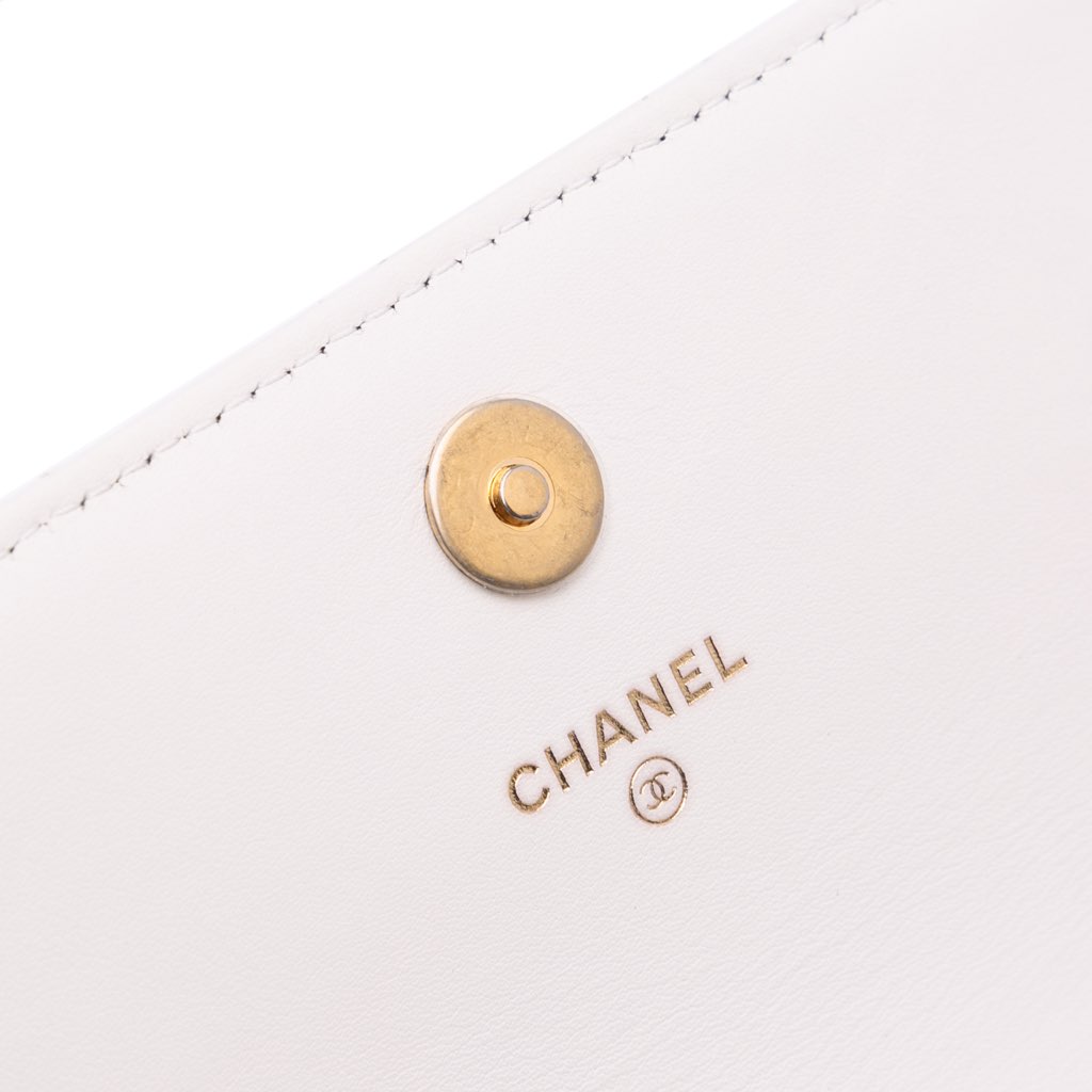 Chanel Medium Quilted Calfskin Enchained Flap - Image 11