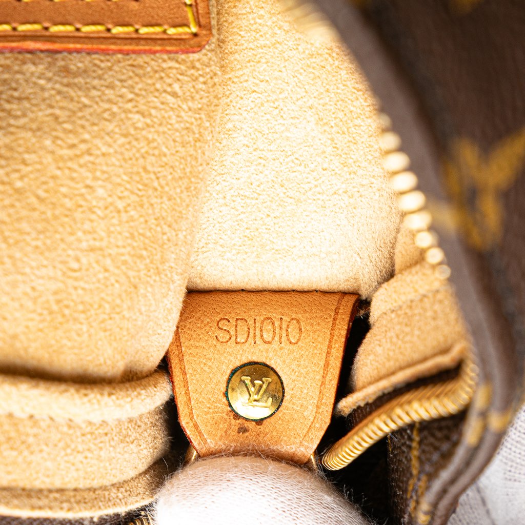Louis Vuitton Monogram Looping GM - Detail 1