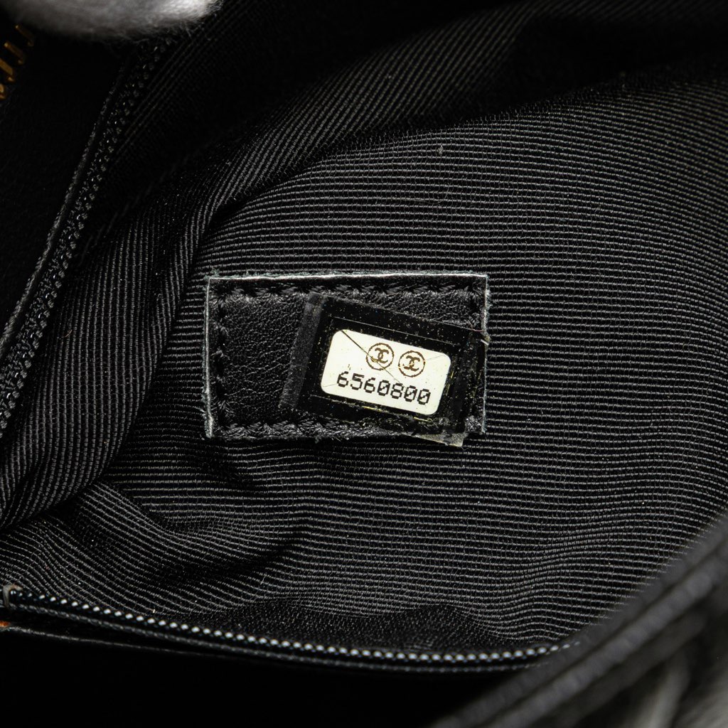Chanel Caviar Medallion Tote - Detail 1