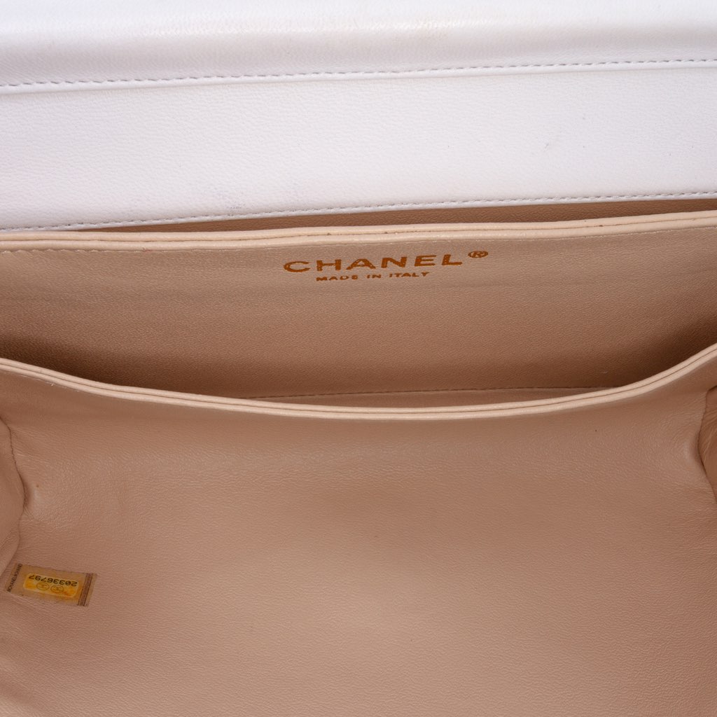 Chanel CC Bicolor Woven Lambskin Crystal Pearl Flap - Detail 2