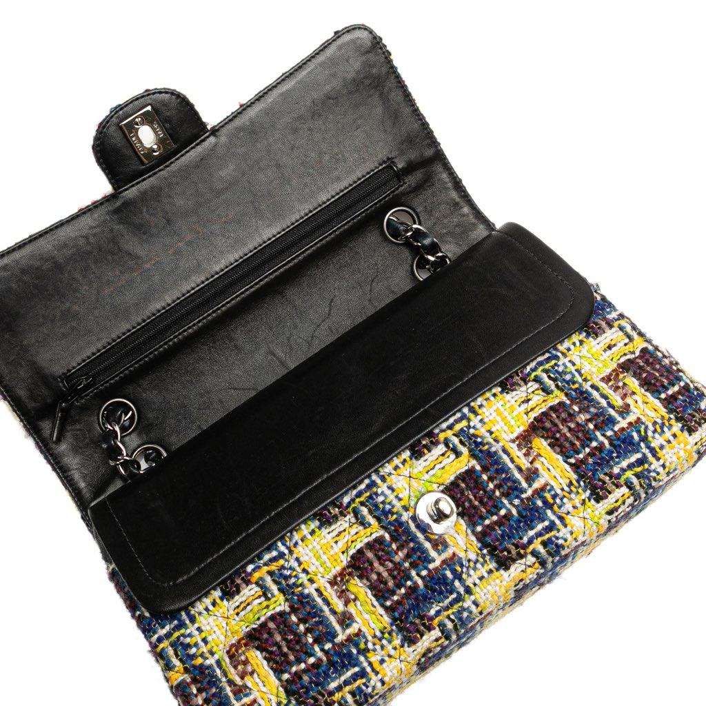Chanel Medium Classic Tweed Double Flap - Image 13