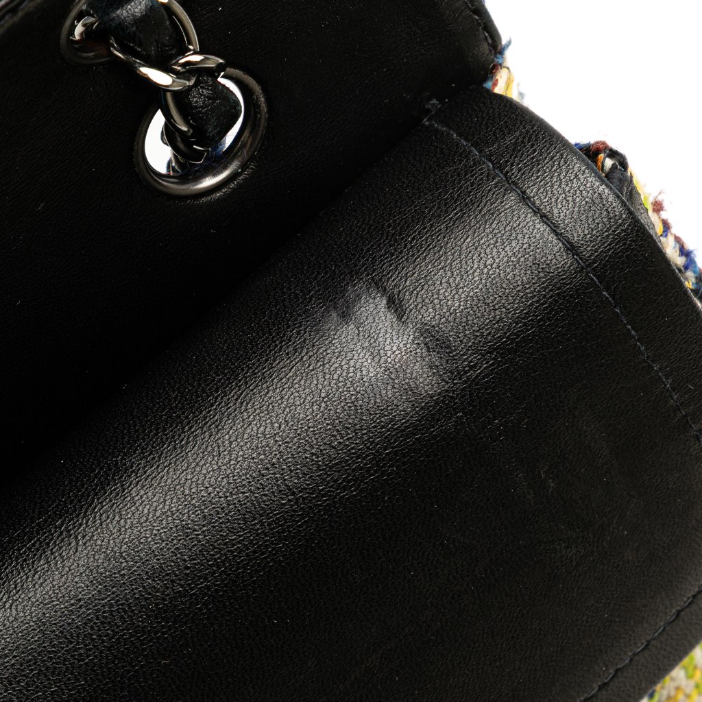 Chanel Medium Classic Tweed Double Flap - Image 11
