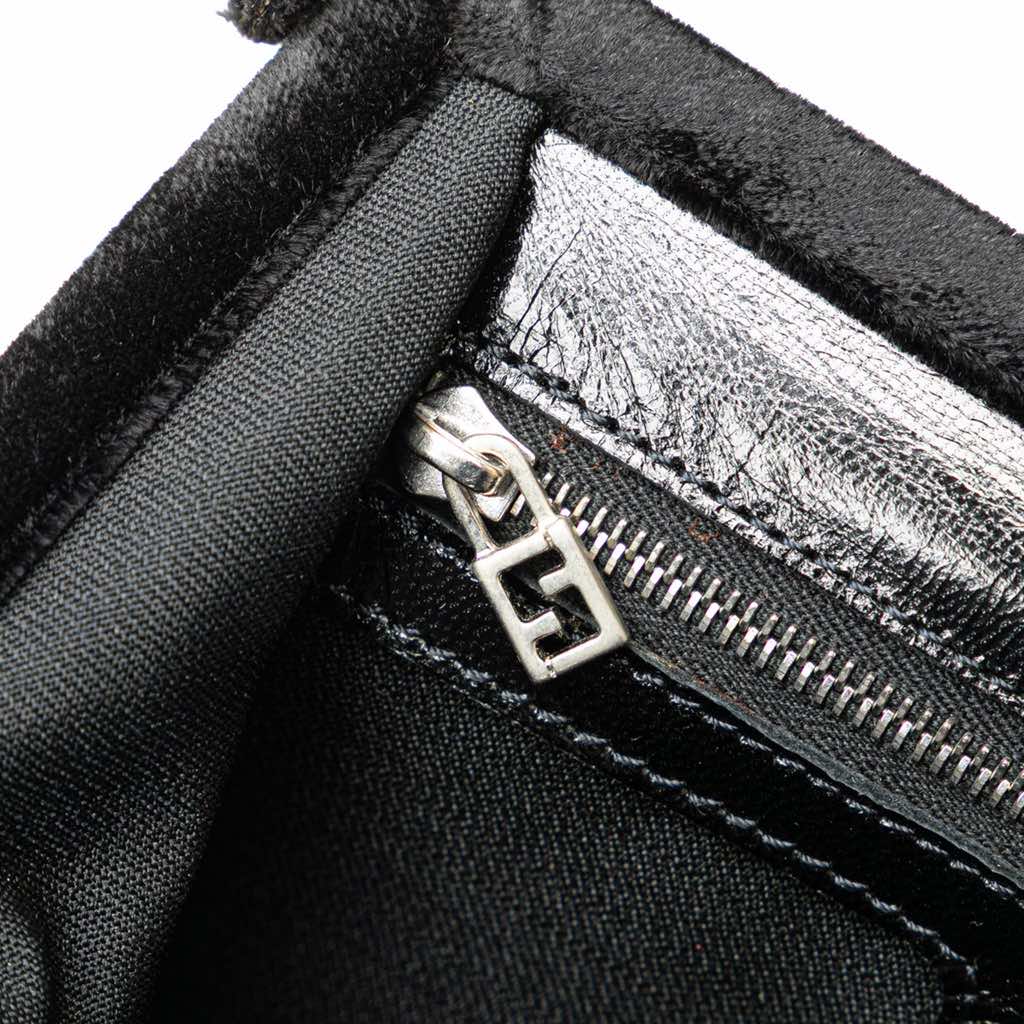 Fendi Velvet Shoulder Bag - Detail 2