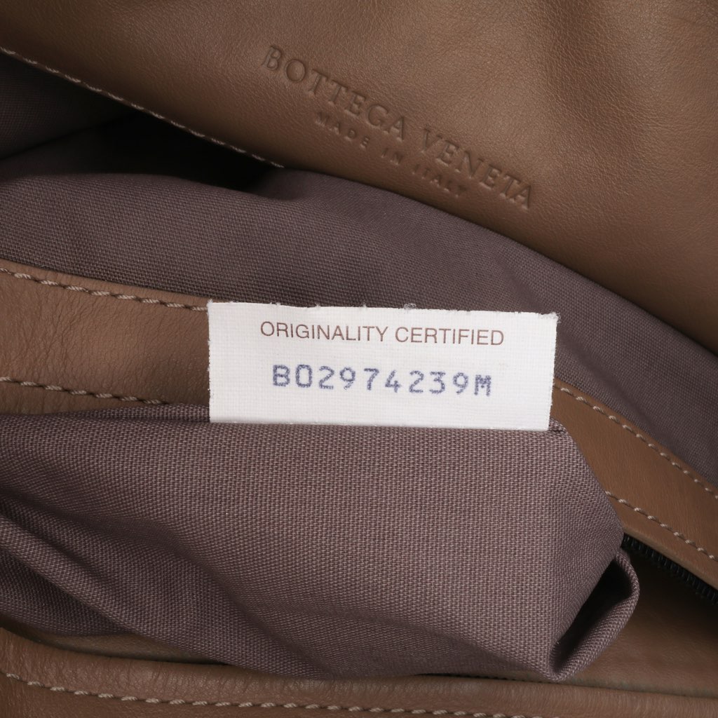 Bottega Veneta Intrecciomirage Trimmed Leather Crossbody - Detail 1