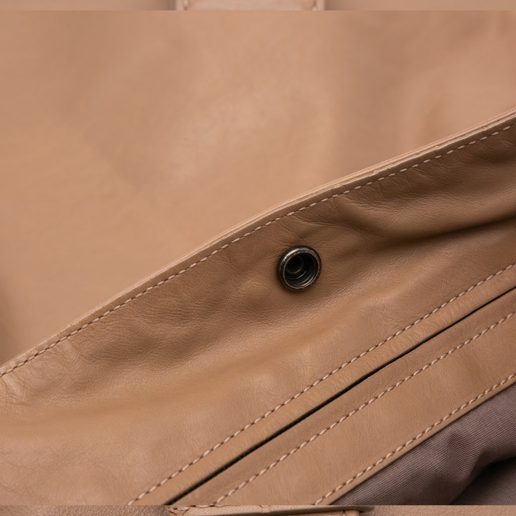 Bottega Veneta Intrecciomirage Trimmed Leather Crossbody - Detail 2