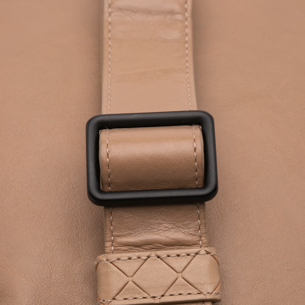 Bottega Veneta Intrecciomirage Trimmed Leather Crossbody - Image 11