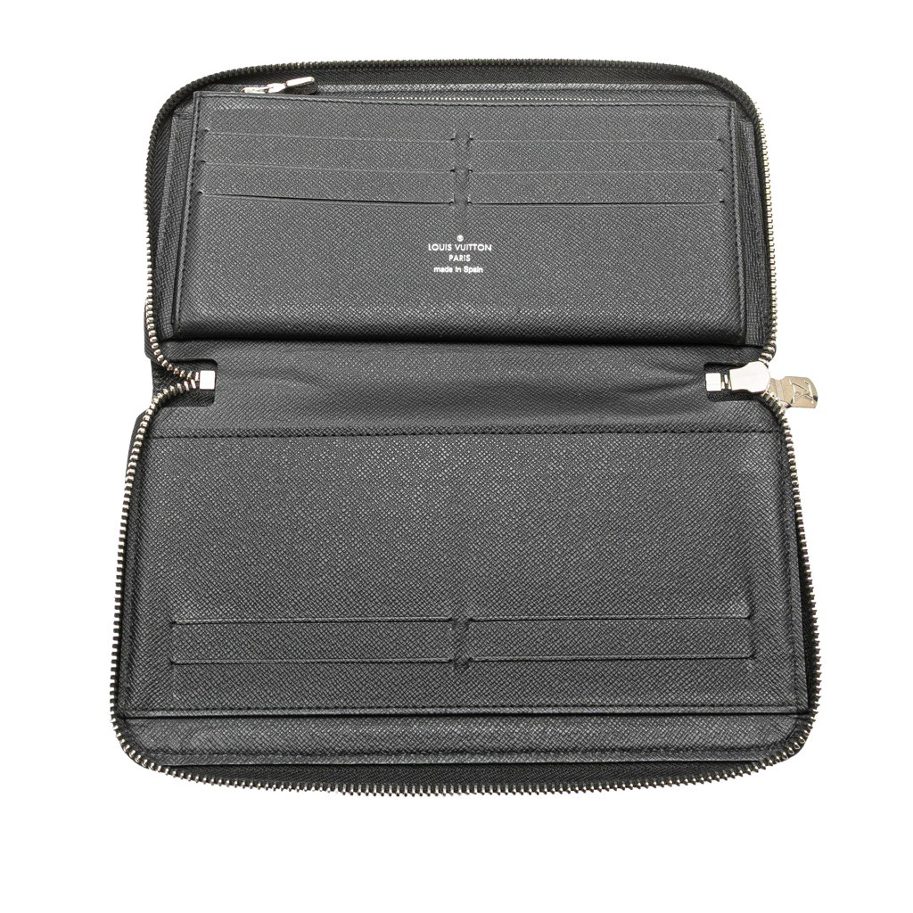 Louis Vuitton Taiga Zippy Organizer Wallet - 4