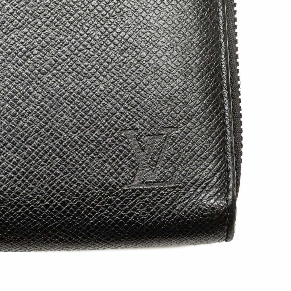 Louis Vuitton Taiga Zippy Organizer Wallet - Image 11