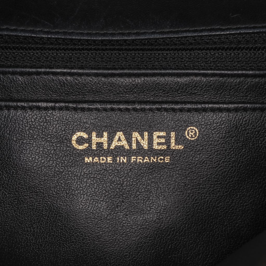 Chanel Medium Classic Lambskin Valentines Heart Charms Single Flap - 5