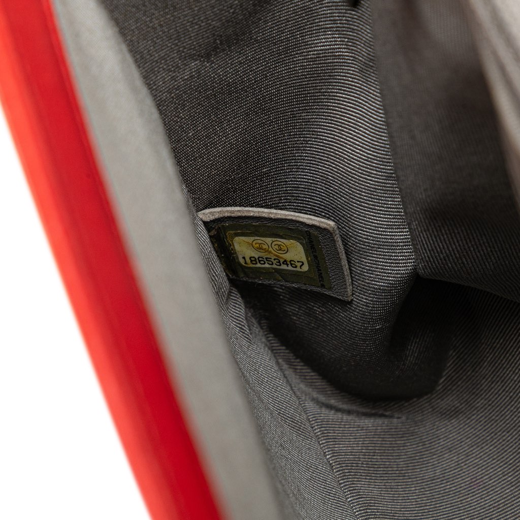 Chanel Medium Quilted Calfskin Wild Stitch Boy Flap - Detail 1