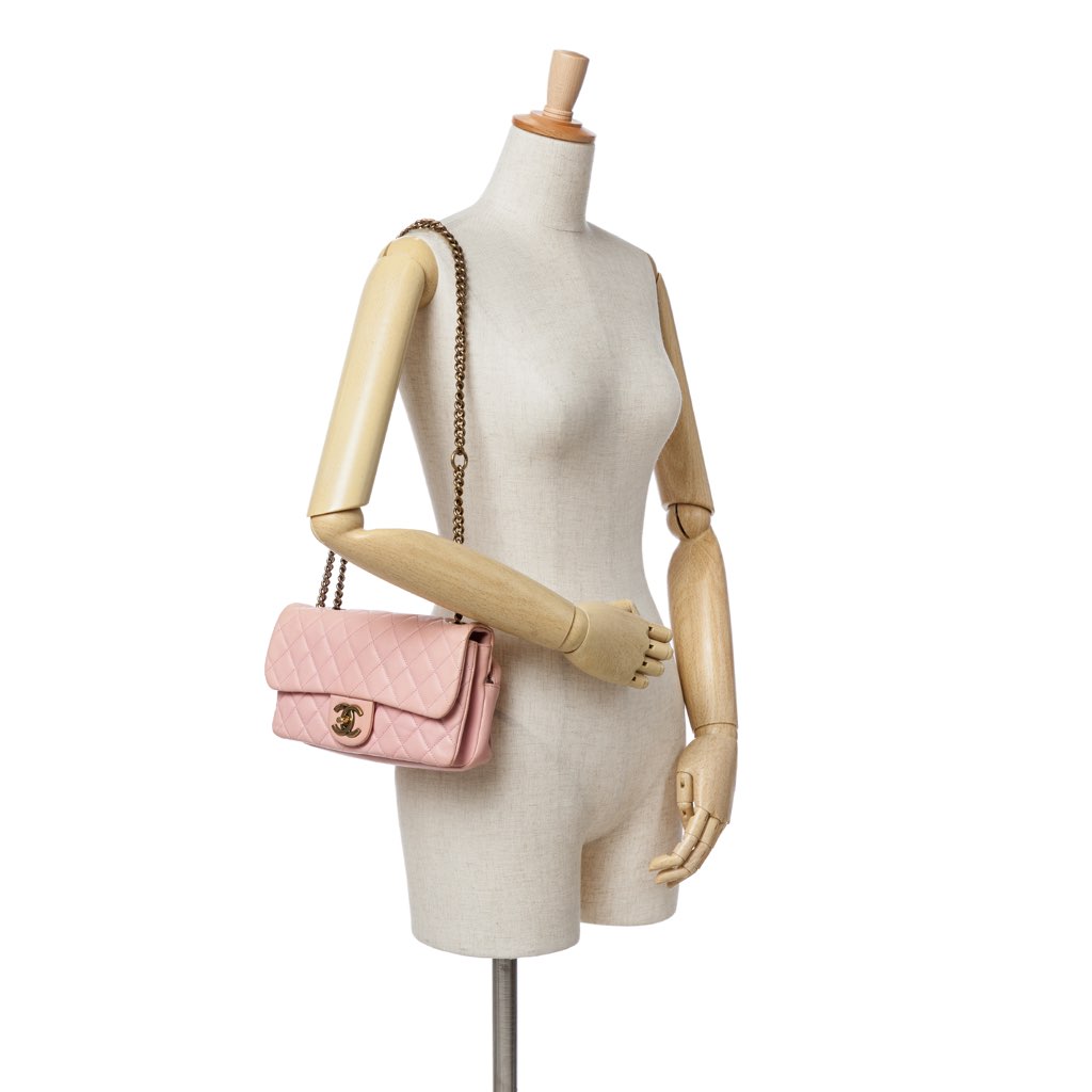 Chanel Quilted Calfskin CC Crown Flap - Image 15