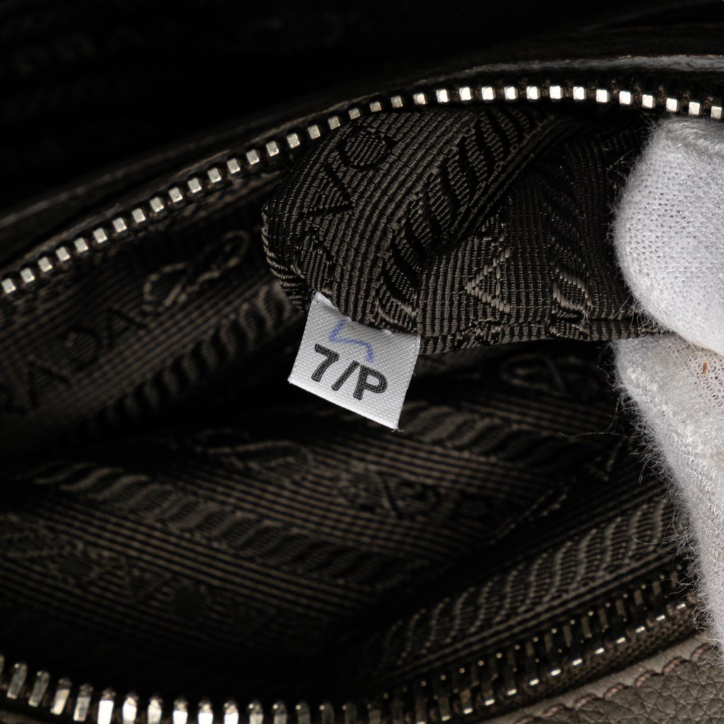 Prada Vitello Daino Zip Top Satchel - Detail 2