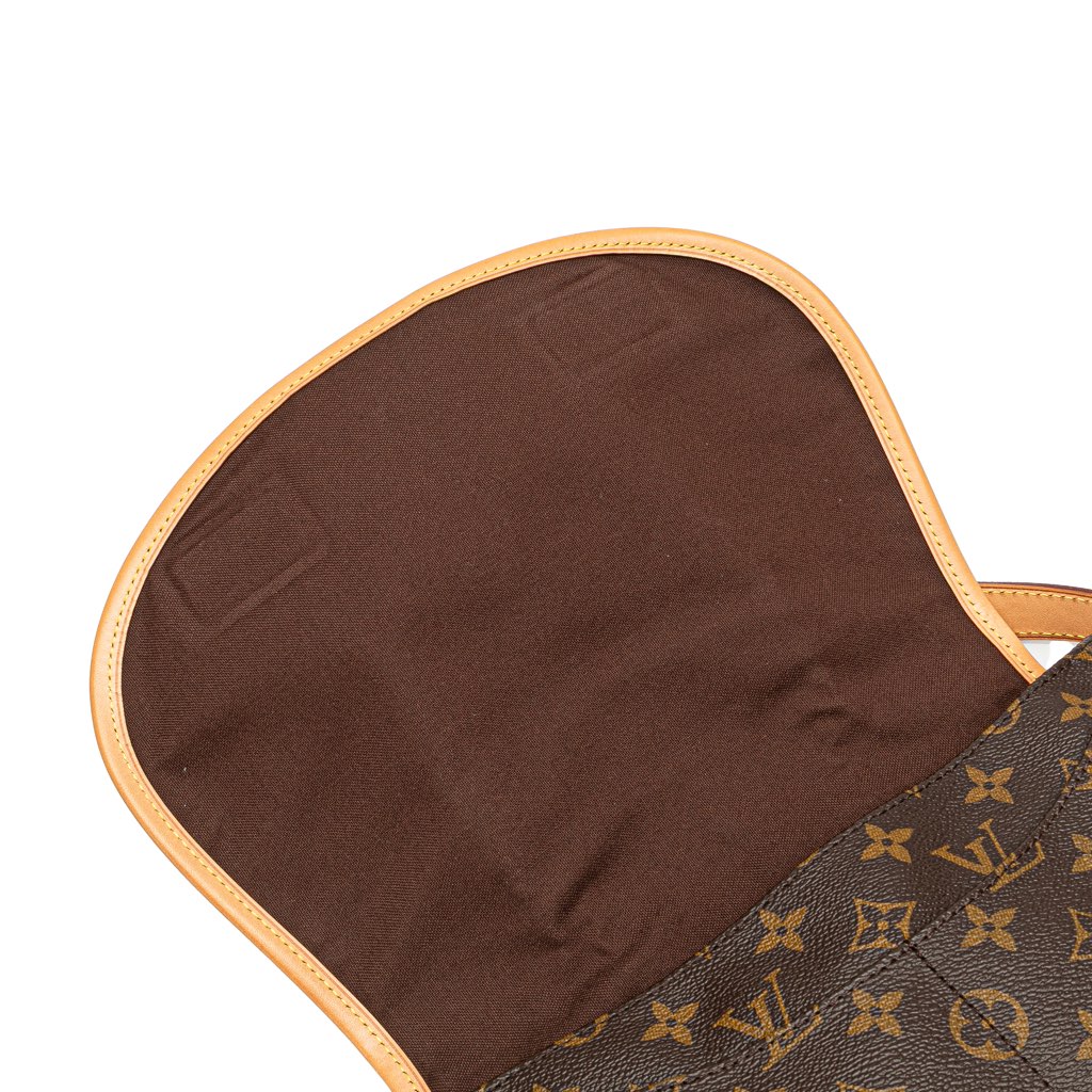 Louis Vuitton Monogram Menilmontant PM - Image 13