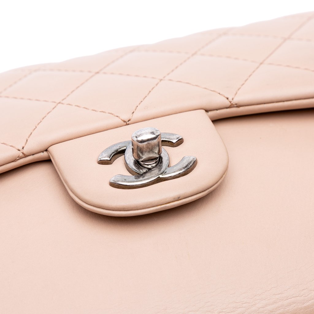 Chanel Medium CC Quilted Calfskin Single Flap - Detail 2