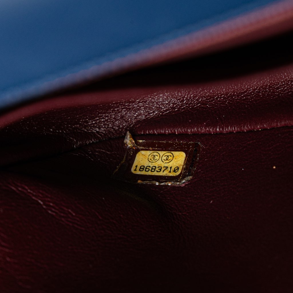 Chanel Large Lambskin Chic With Me Flap - Detail 1