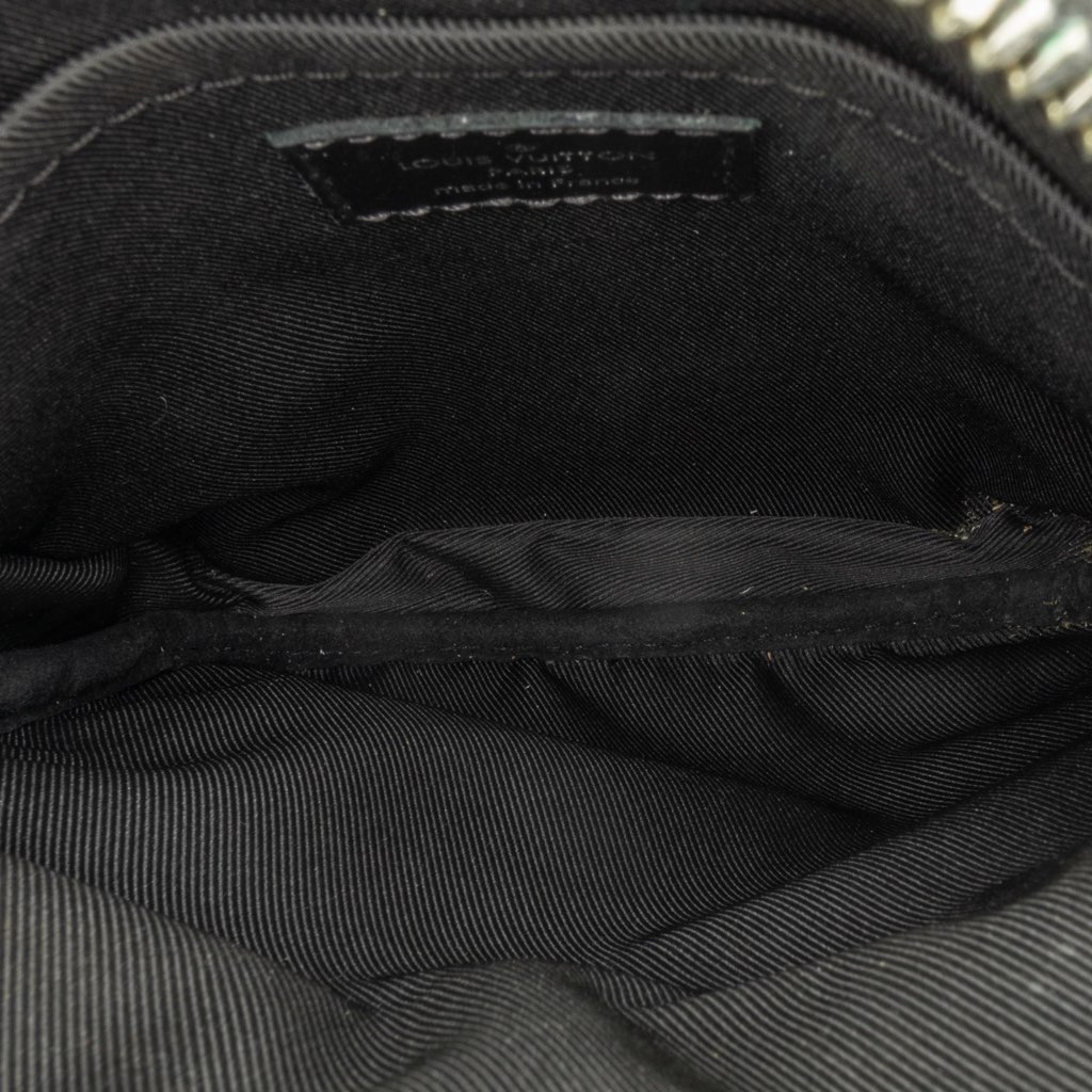 Louis Vuitton Damier Graphite 3D Amazone Sling Bag - 5