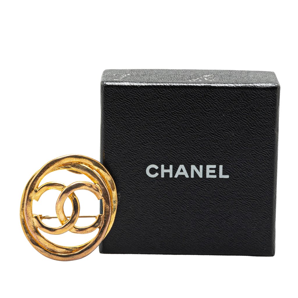 Chanel Gold Plated CC Round Brooch - 5