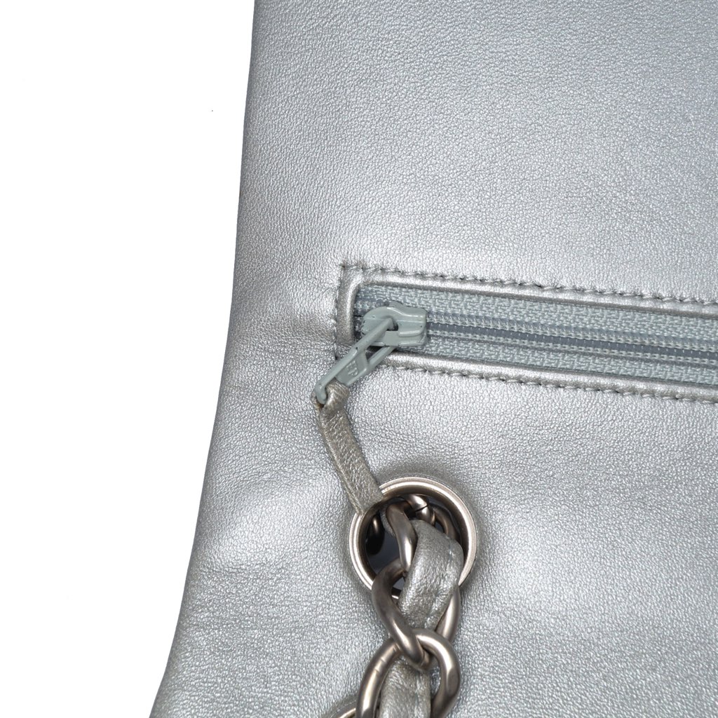 Chanel Jumbo Classic Lambskin Double Flap - Image 10