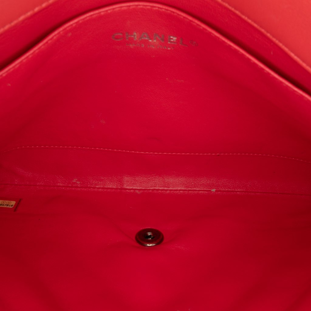 Chanel CC Quilted Patent Clutch with Chain - 4