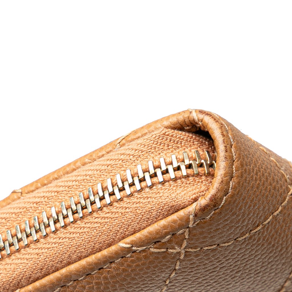Chanel CC Quilted Caviar Zip Around Coin Purse - Image 10