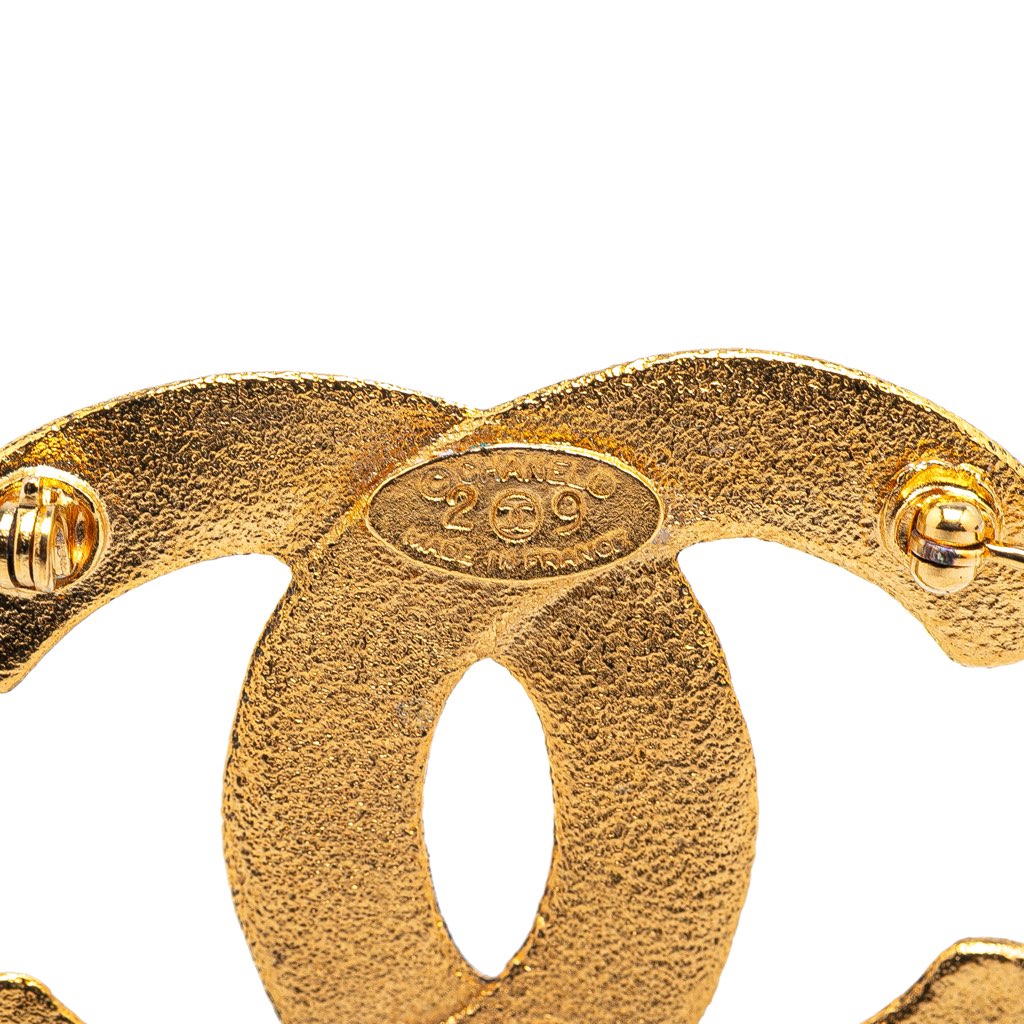 Chanel Gold Plated Embossed Mini CC Brooch - Image 6