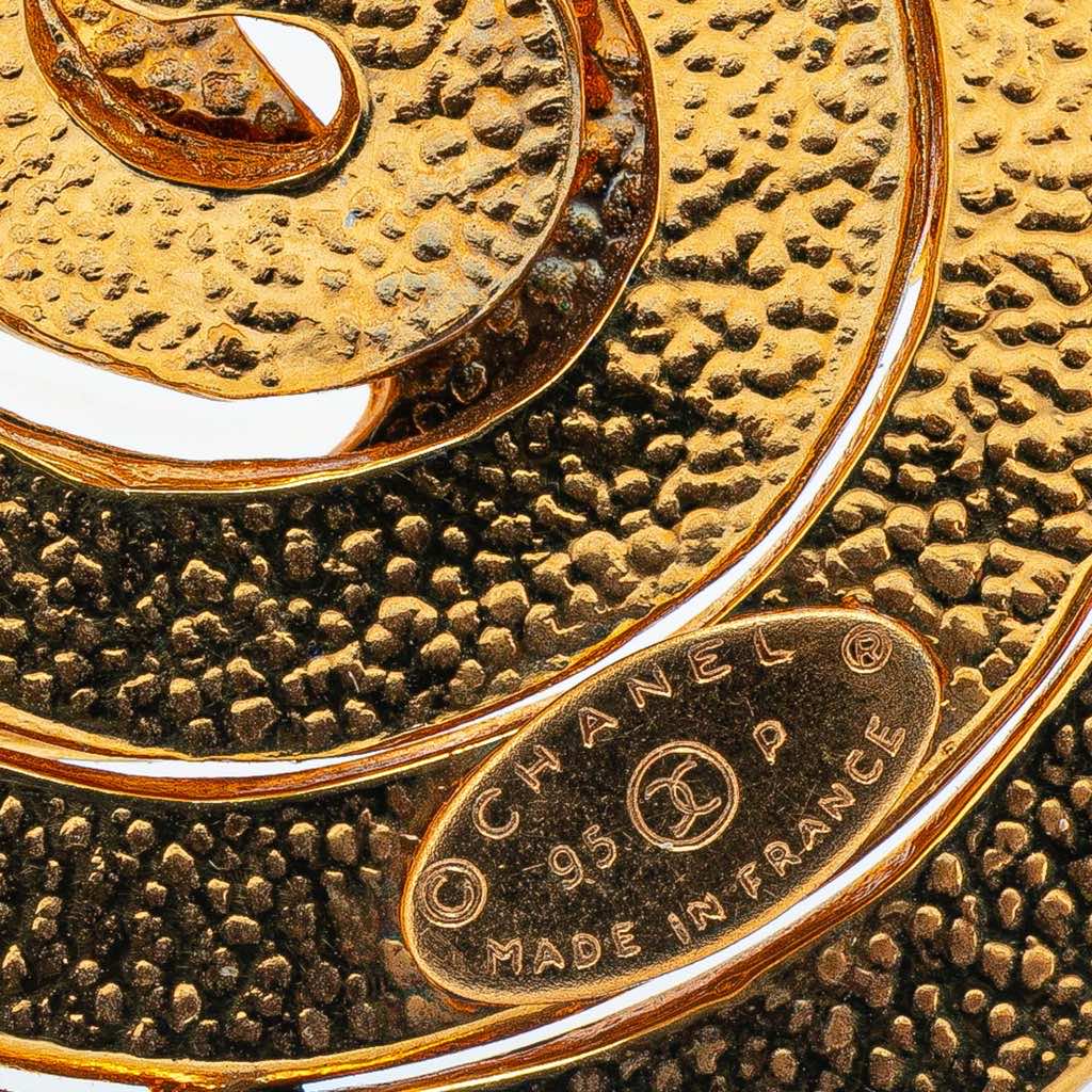 Chanel CC Gold Plated Swirl Round Brooch - 3
